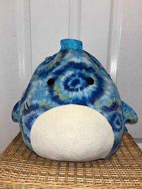 SQUISHMALLOWS Luther the shark mini backpack